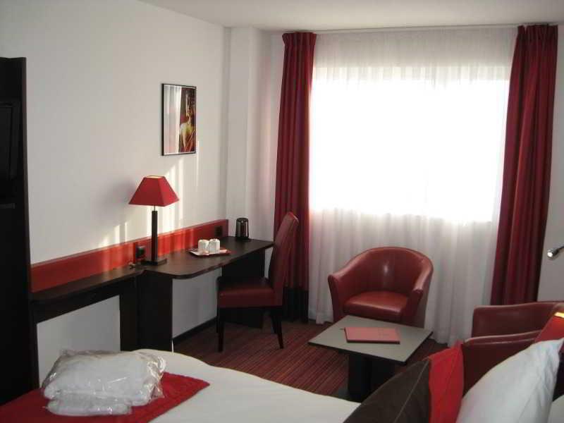 Zenia Hotel&Spa Cambrai Exteriér fotografie